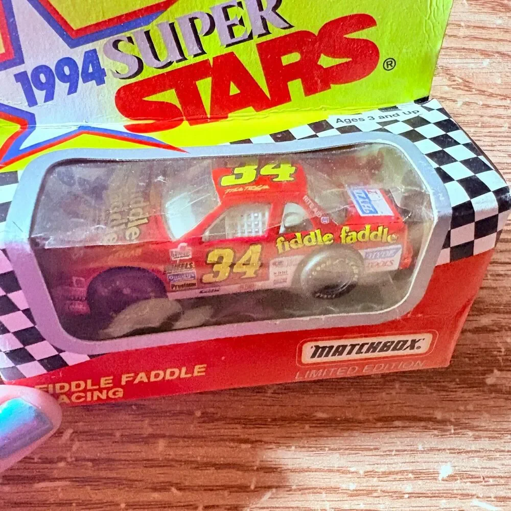 Matchbox 1994 Mike McLaughlin #34 Fiddle Faddle Super Stars